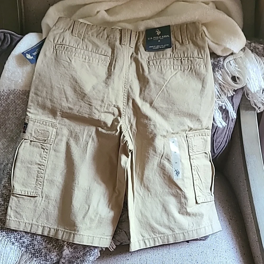 ⭐️NWT⭐️ U.S. Polo Assn. Boys Cargo Shorts | Size 18 - Picture 3 of 6